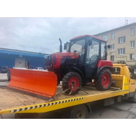 Отгрузка трактора Беларус 320.4 с отвалом