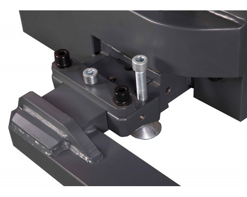 Самоходный штабелер ES15SL