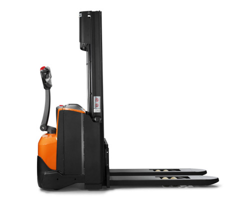 Электрический штабелер Toyota SWE120