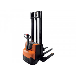 Электрический штабелер Toyota SWE120XR (Исполнение с защитой от коррозии)