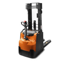 Электрический штабелер Toyota SWE200L (Взрывозащитное исполнение)