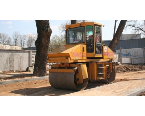 Каток вибрационный самоходный двухвальцовый АМКОДОР 6622В