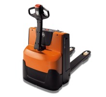 Электрическая тележка Toyota LWE250, 2.5 т (холодильное исполнение)